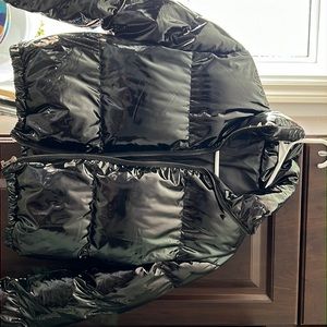 black shinny ./.95 polyester ./.5 elastane